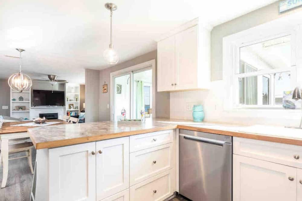 Photo of Kitchen in Carteret County