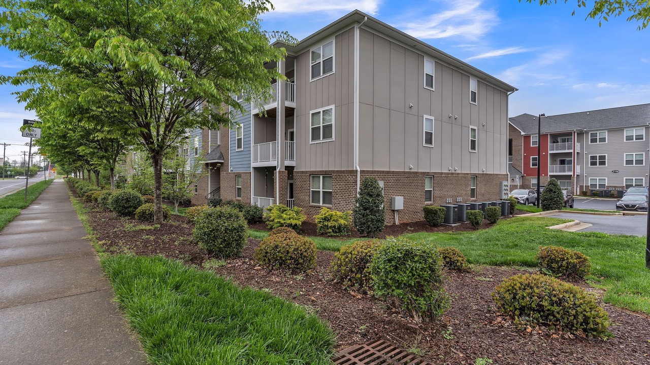 Photo of Outdoor in Hickory