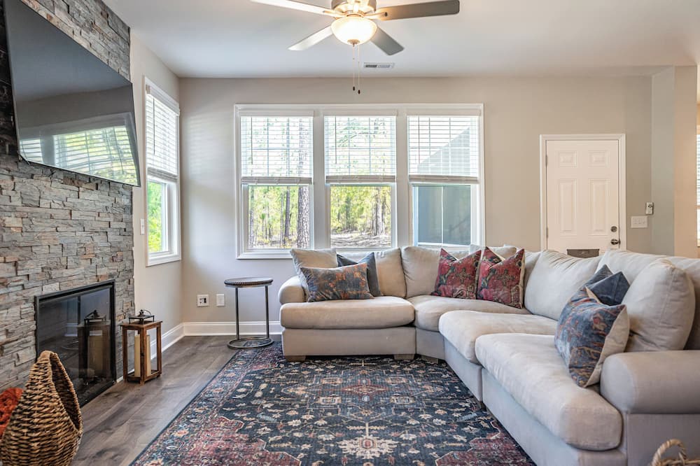 Photo of Livingroom in Aberdeen