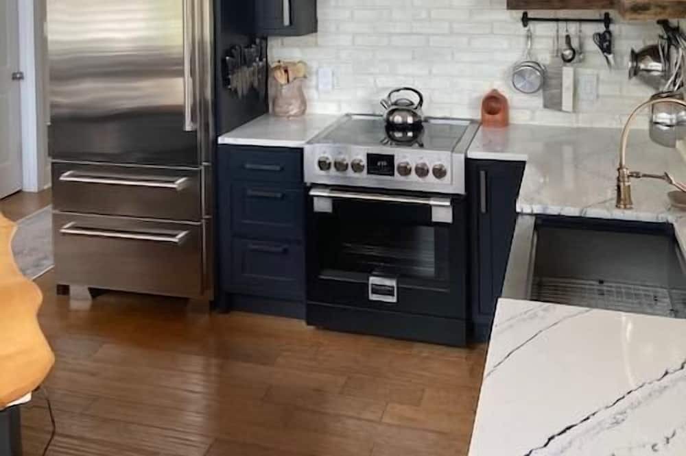 Photo of Kitchen in Laurel Ridge