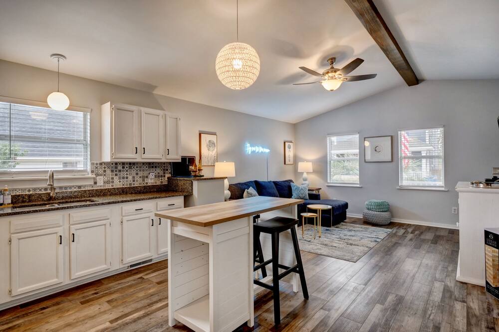 Photo of Kitchen in Wilmington Historic District