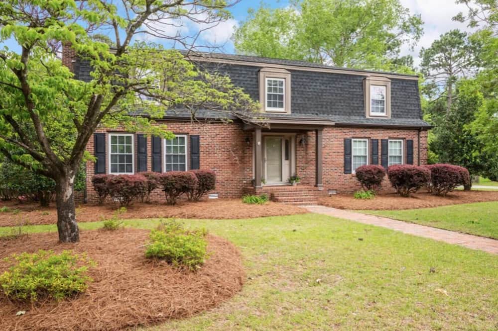 Photo of Outdoor in Greenville