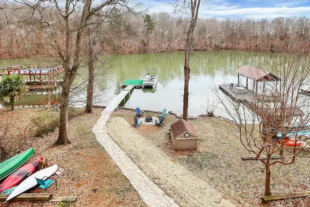 Photo of Outdoor in Huntersville