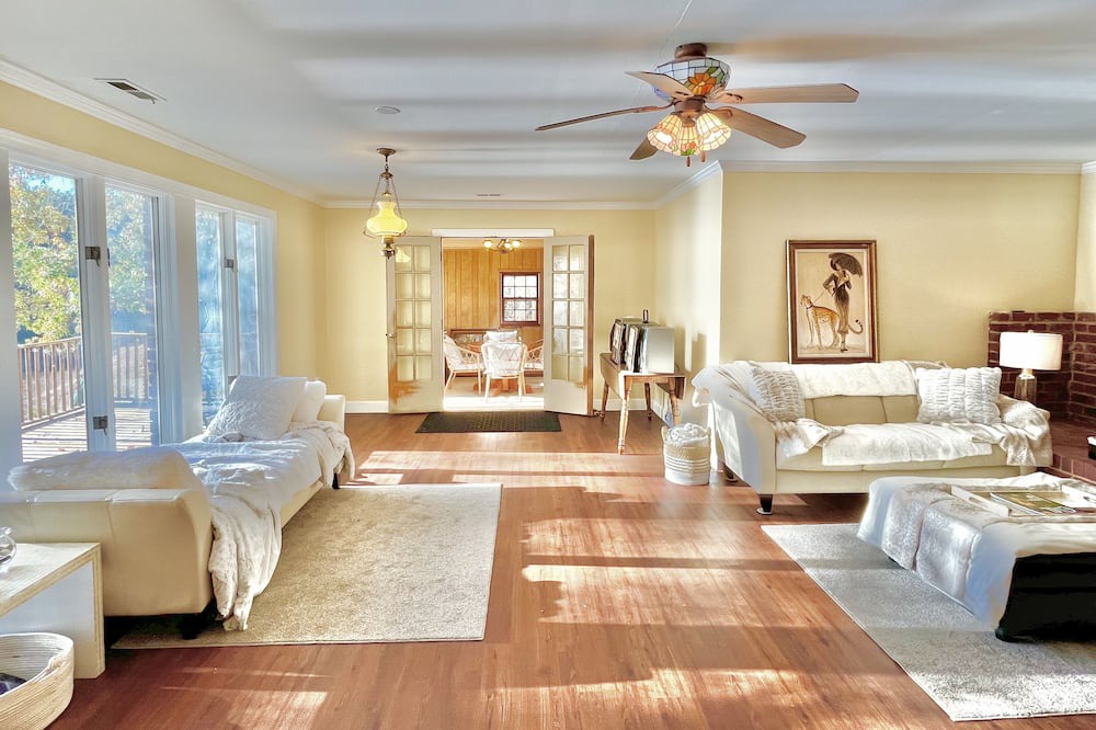 Photo of Bedroom in Wake Forest