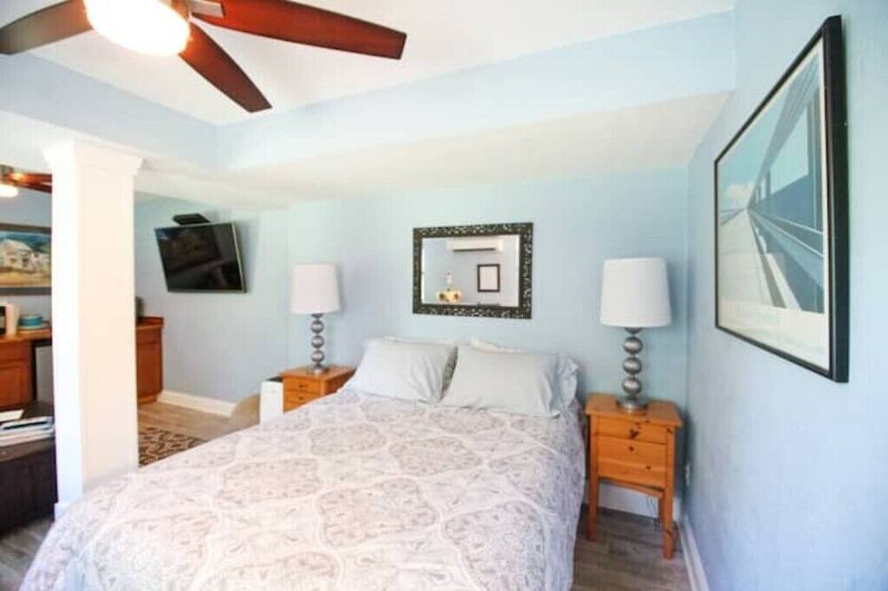 Photo of Bedroom in Sea Scape