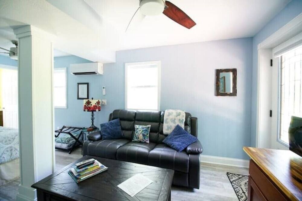 Photo of Livingroom in Sea Scape