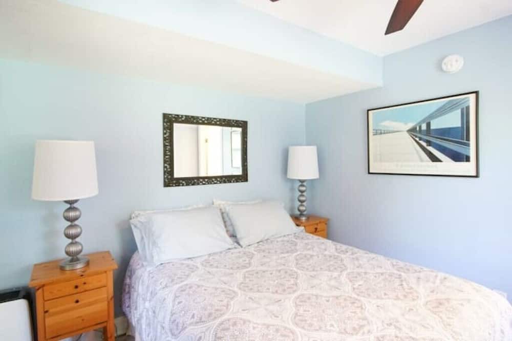 Photo of Bedroom in Sea Scape