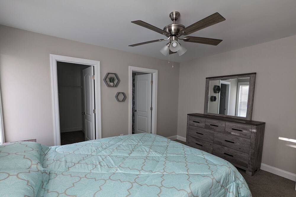 Photo of Bedroom in Landis