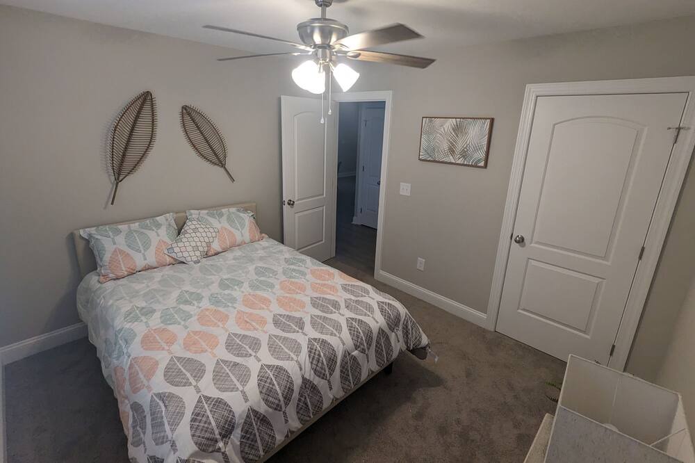 Photo of Bedroom in Landis
