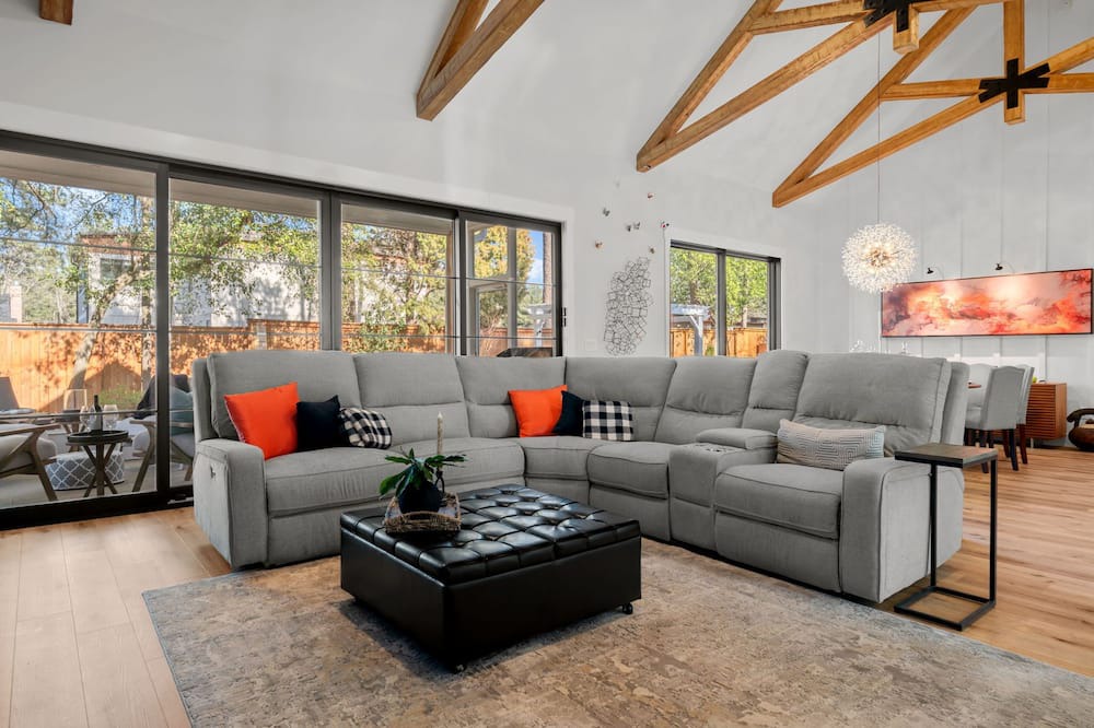 Photo of Livingroom in Old Town