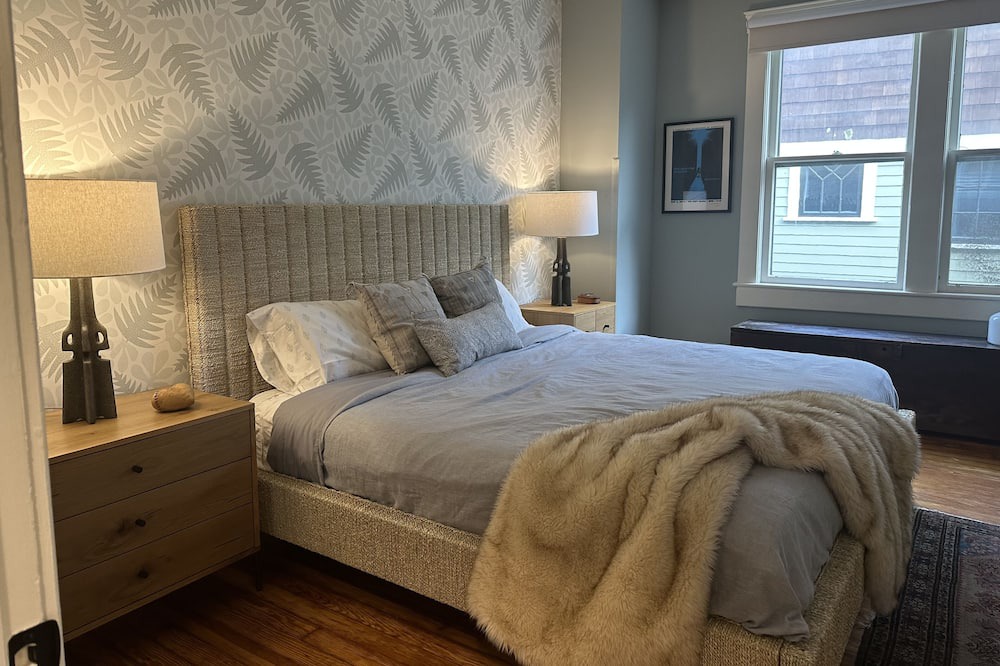 Photo of Bedroom in Historic Montford