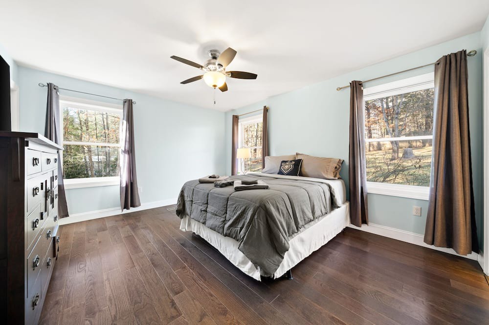 Photo of Bedroom in Fairview