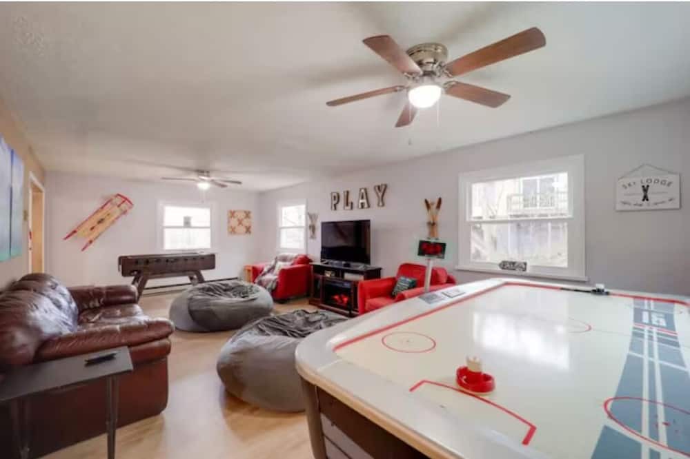 Photo of Bedroom in Beech Mountain