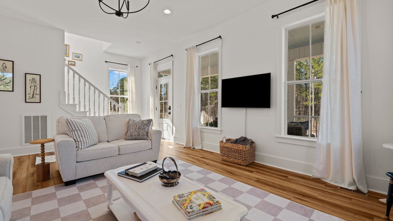 Photo of Livingroom in Cameron