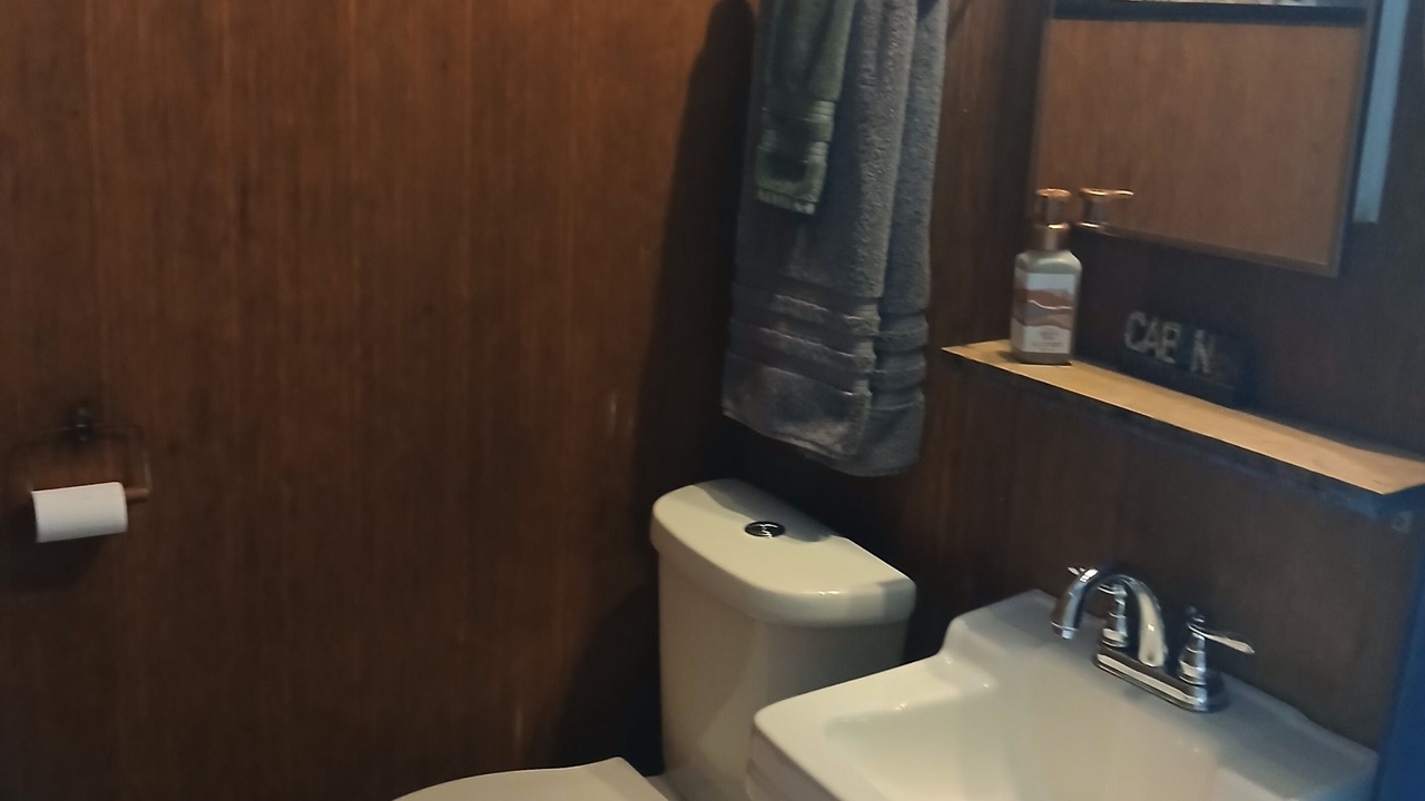 Photo of Bathroom in Gerton