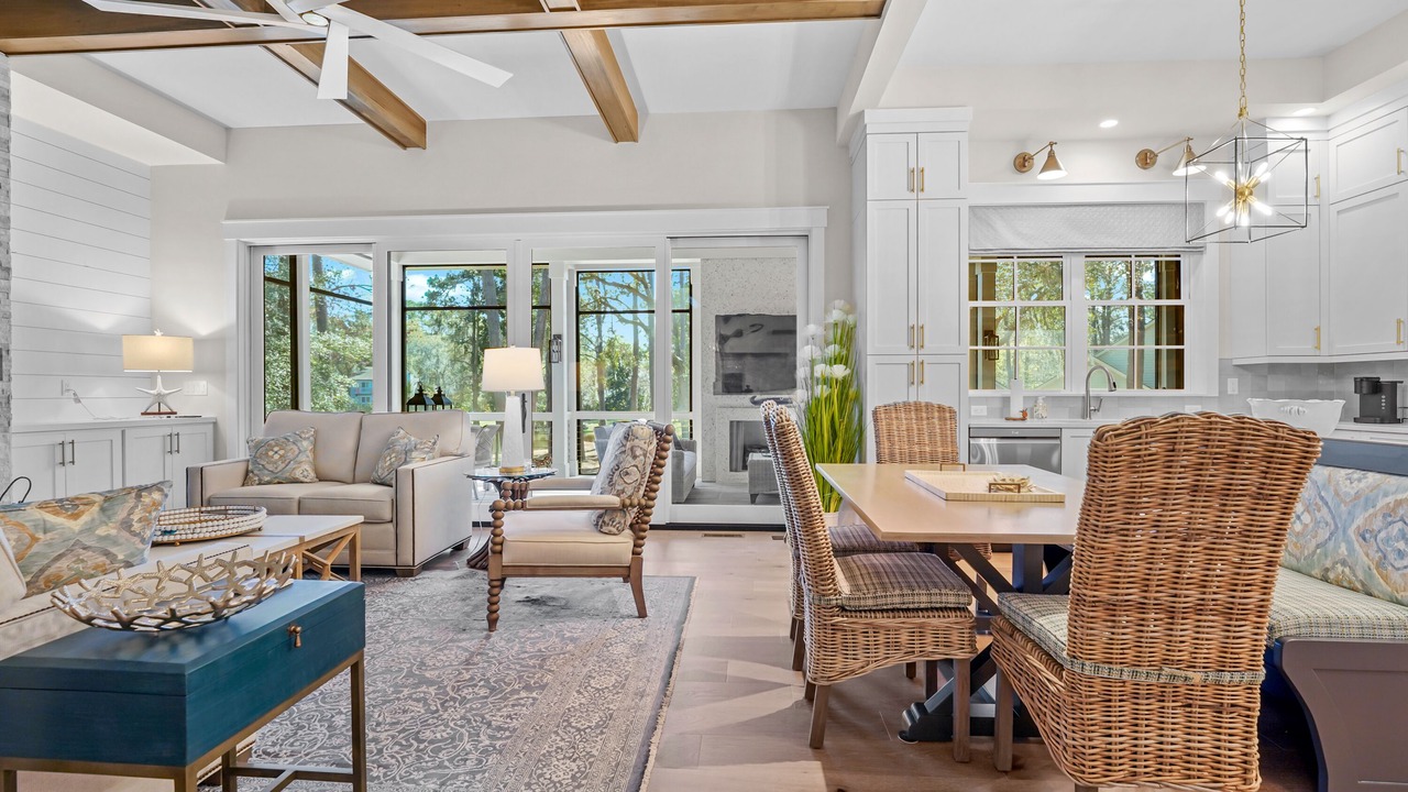 Photo of Livingroom in Lawton Woods
