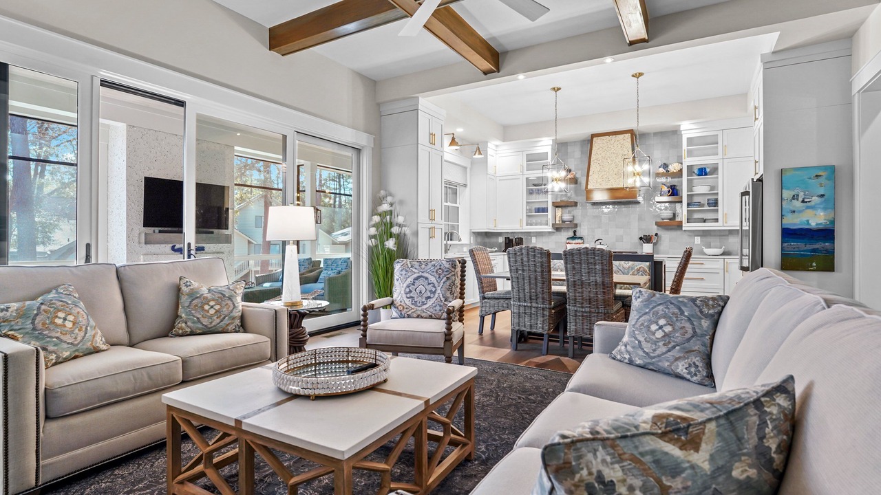 Photo of Livingroom in Lawton Woods