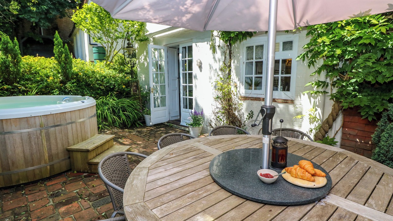 Photo of Outdoor in Bishops Waltham