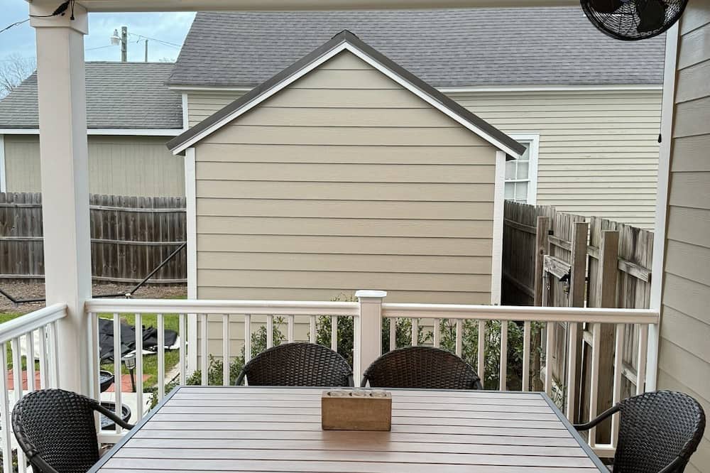 Photo of Outdoor in Olde Town Augusta