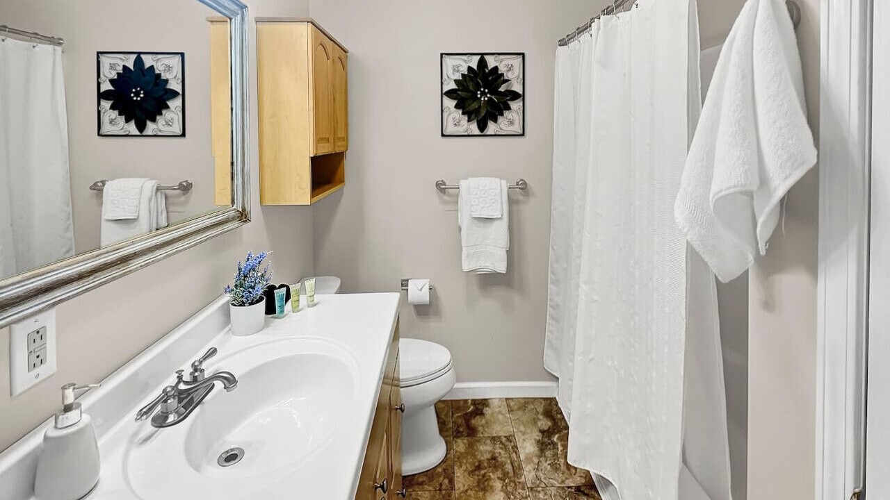 Photo of Bathroom in Hickory