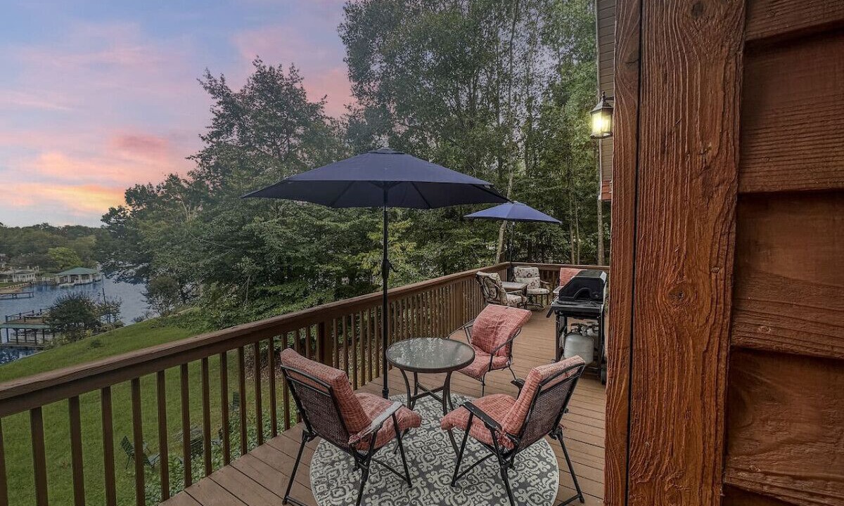Photo of Outdoor in Hickory
