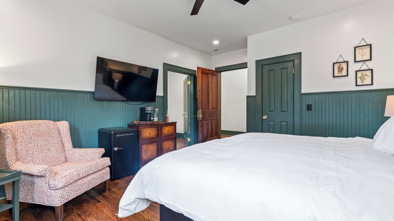 Photo of Bedroom in Shelby