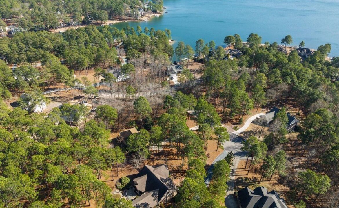 Photo of Outdoor in Seven Lakes