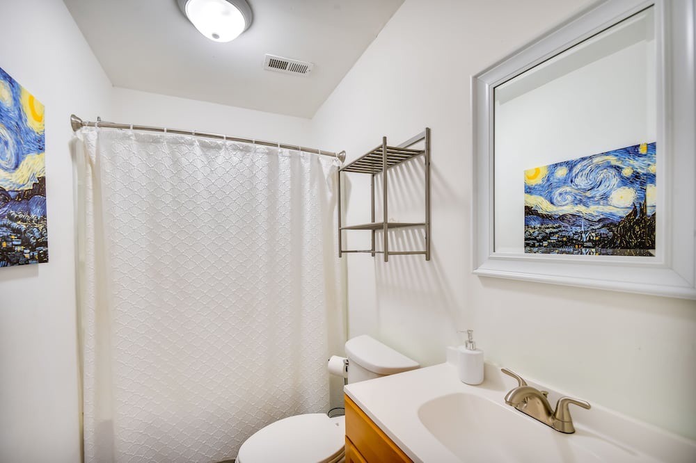 Photo of Bathroom in Pendleton