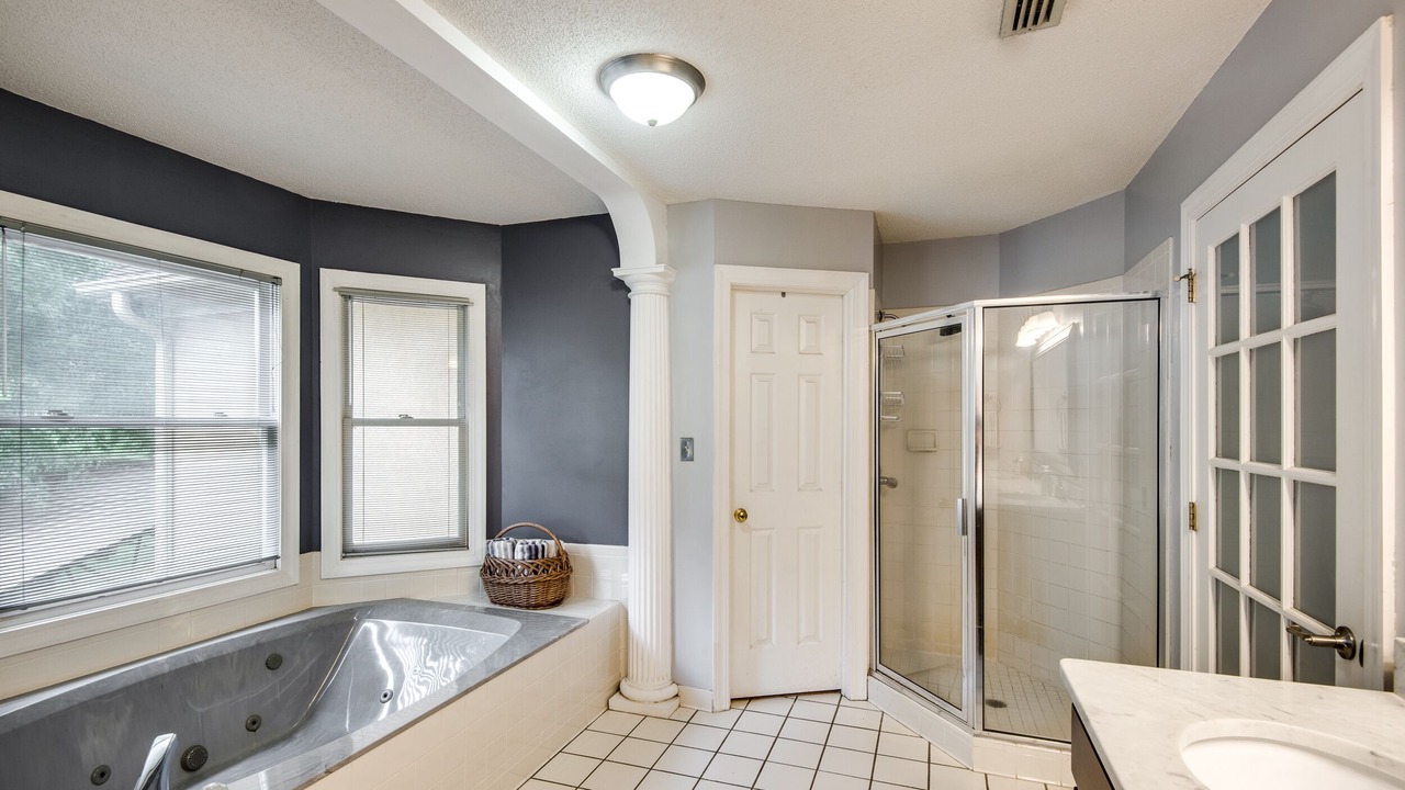 Photo of Bathroom in Hickory