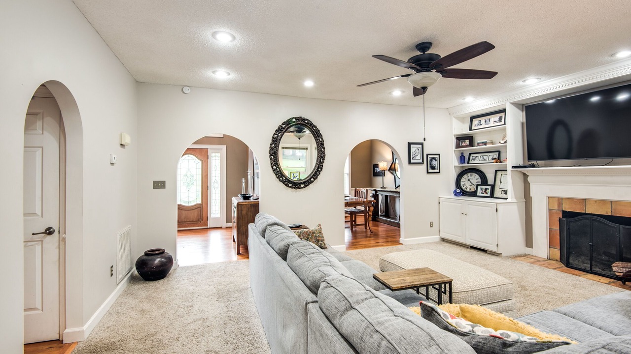 Photo of Livingroom in Hickory