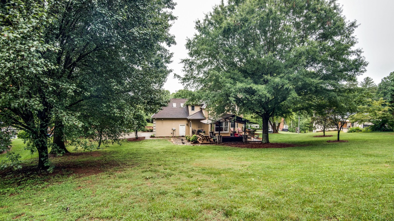 Photo of Outdoor in Hickory