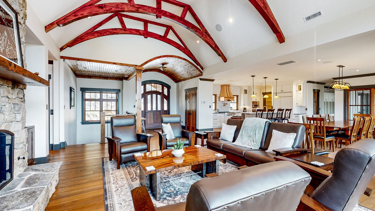 Photo of Livingroom in Black Mountain