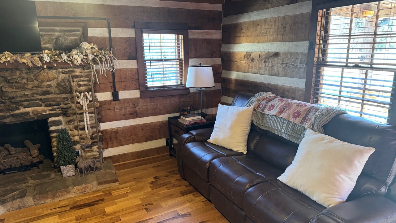 Photo of Livingroom in Stokes