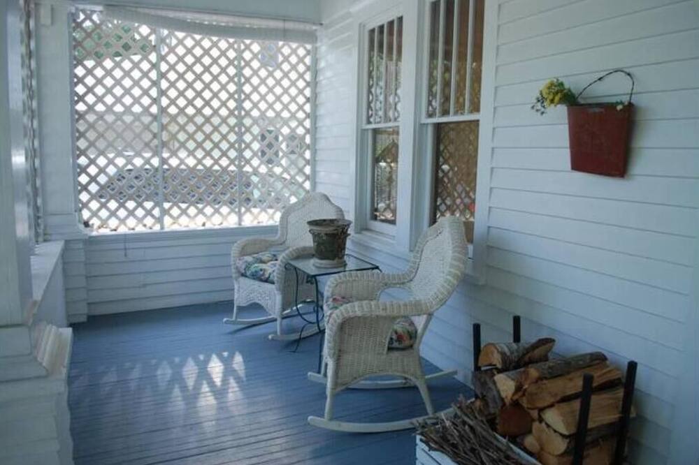 Photo of Patio Balcony in Durants Neck