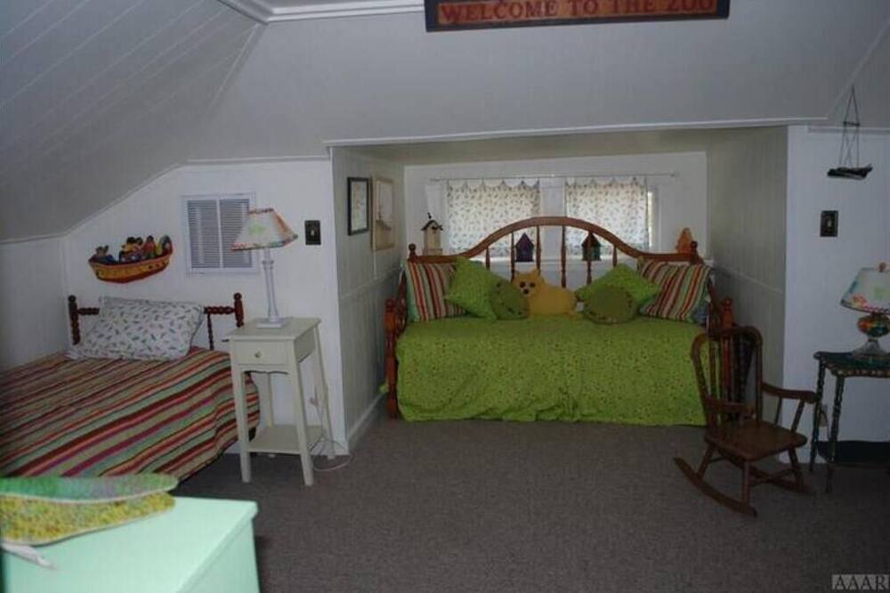 Photo of Bedroom in Durants Neck