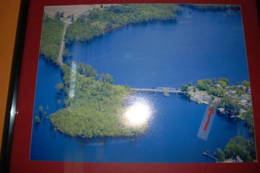 Photo of Others in Durants Neck
