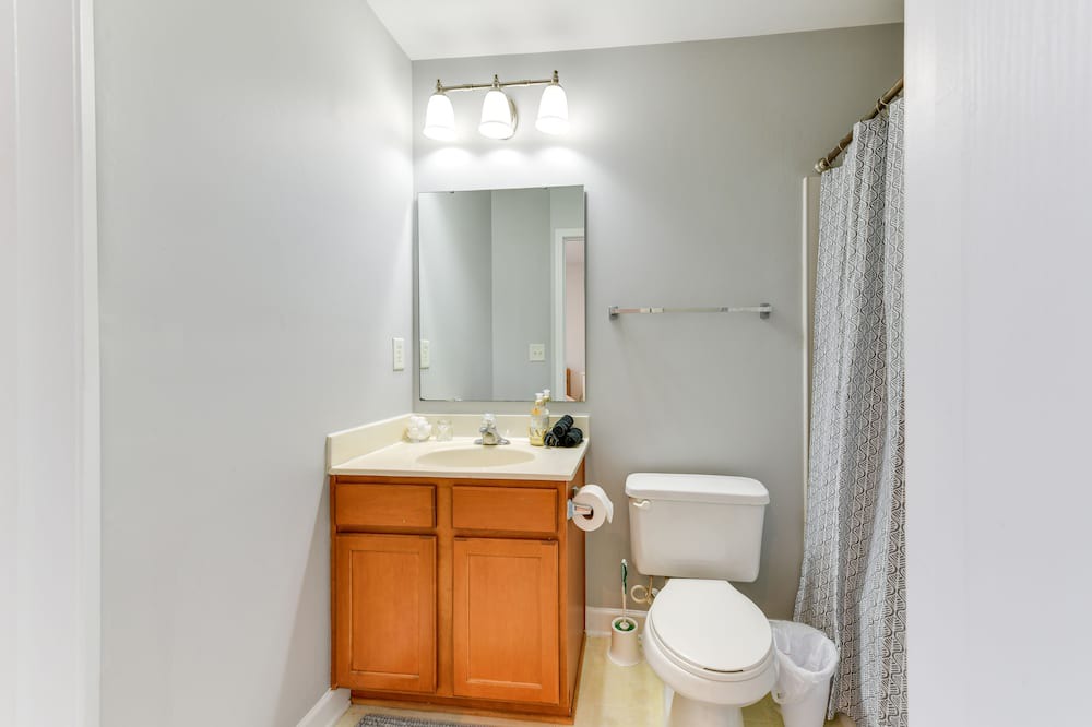 Photo of Bathroom in Mountain Island