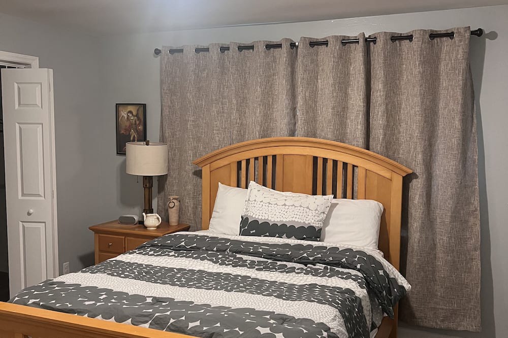 Photo of Bedroom in Monroe