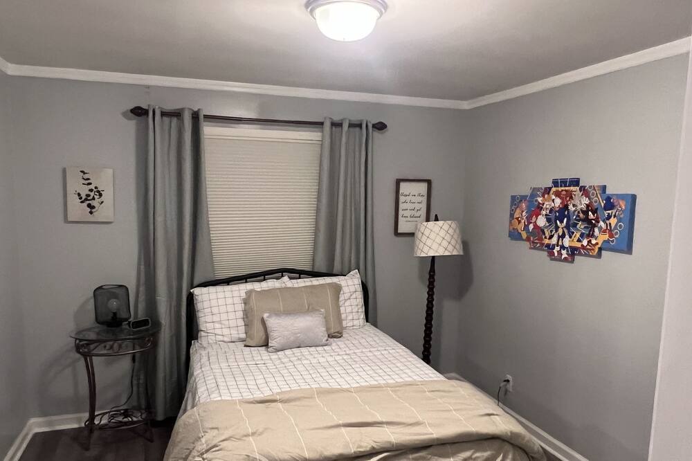 Photo of Bedroom in Monroe