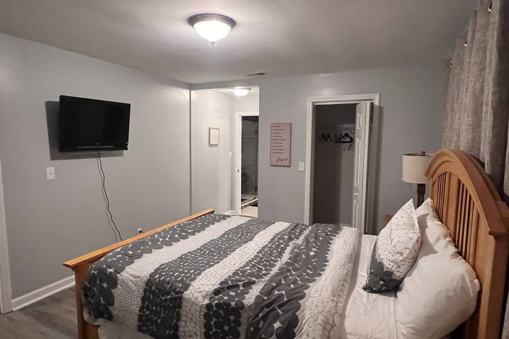 Photo of Bedroom in Monroe