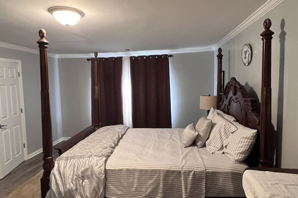 Photo of Bedroom in Monroe