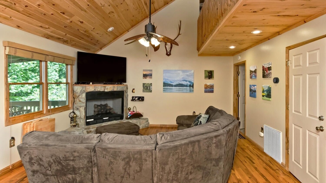 Photo of Livingroom in Lake Lure