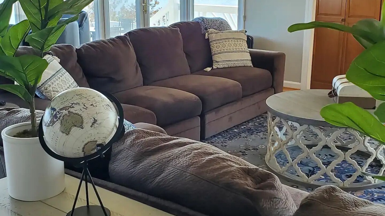 Photo of Livingroom in Jacksonville