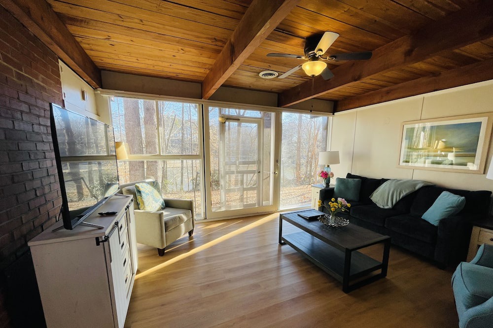 Photo of Livingroom in Clemmons