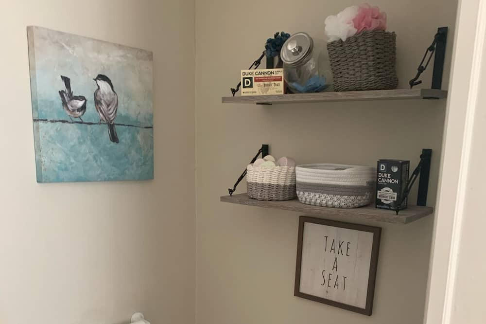 Photo of Bathroom in Olivia