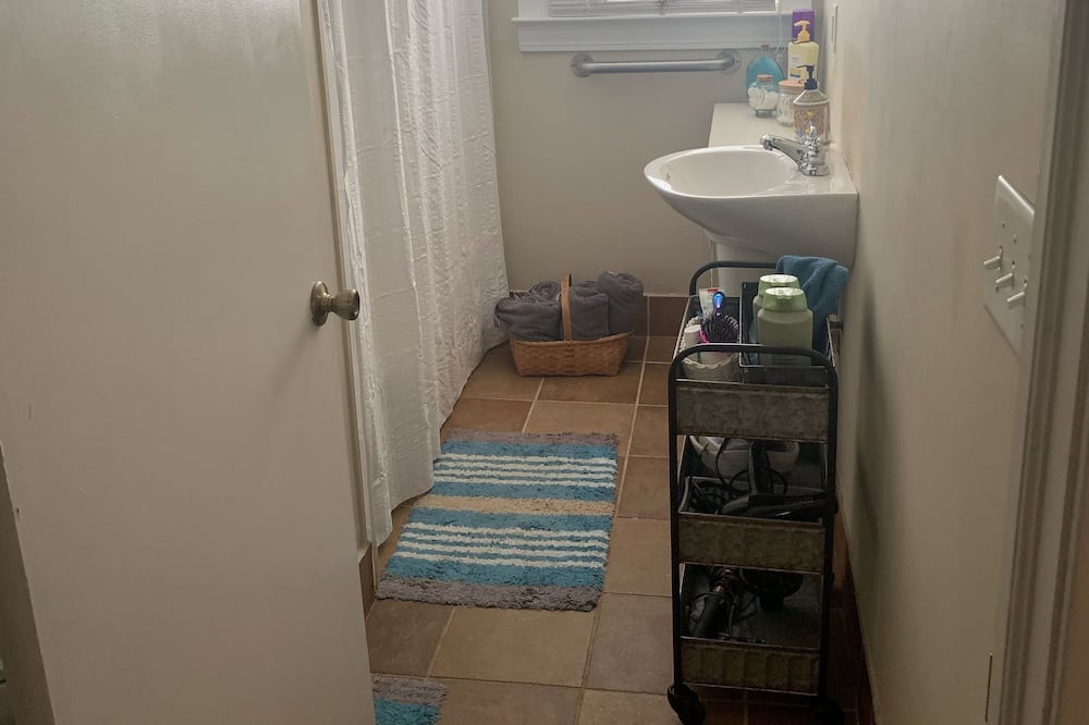 Photo of Bathroom in Olivia