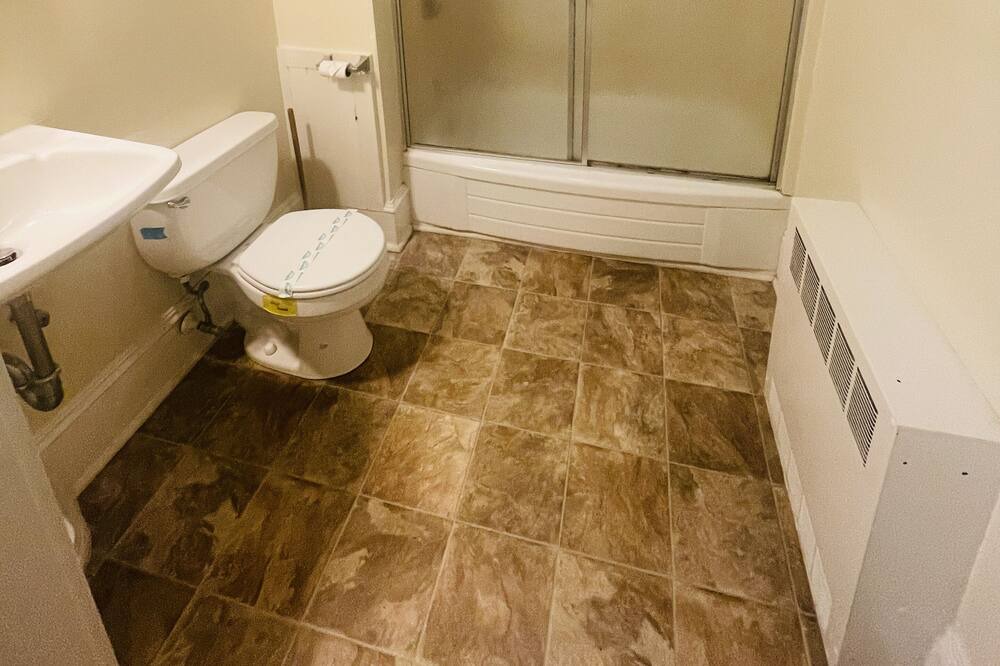 Photo of Bathroom in Clemmons