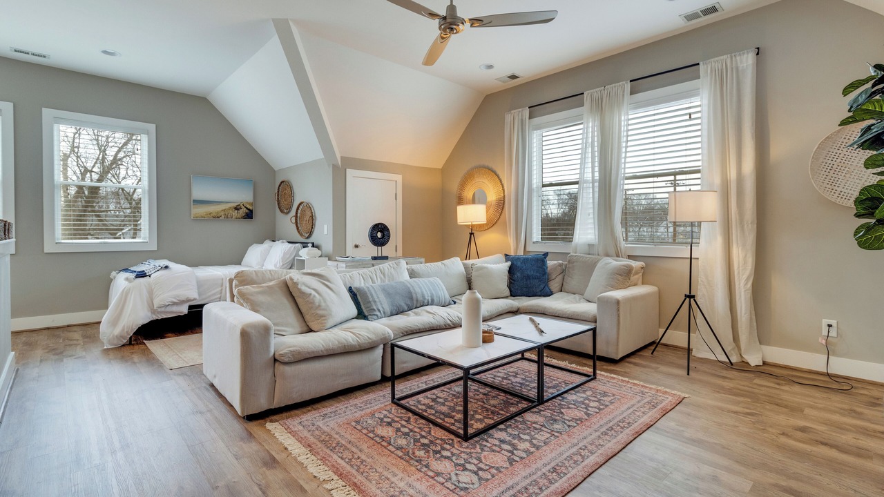 Photo of Livingroom in East Nashville