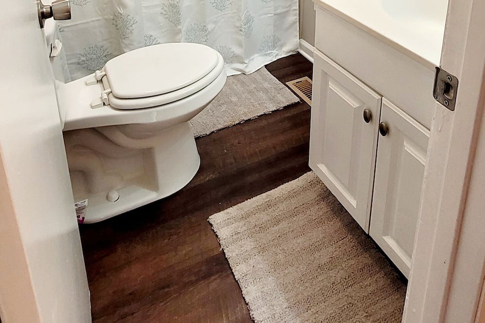 Photo of Bathroom in Cameron