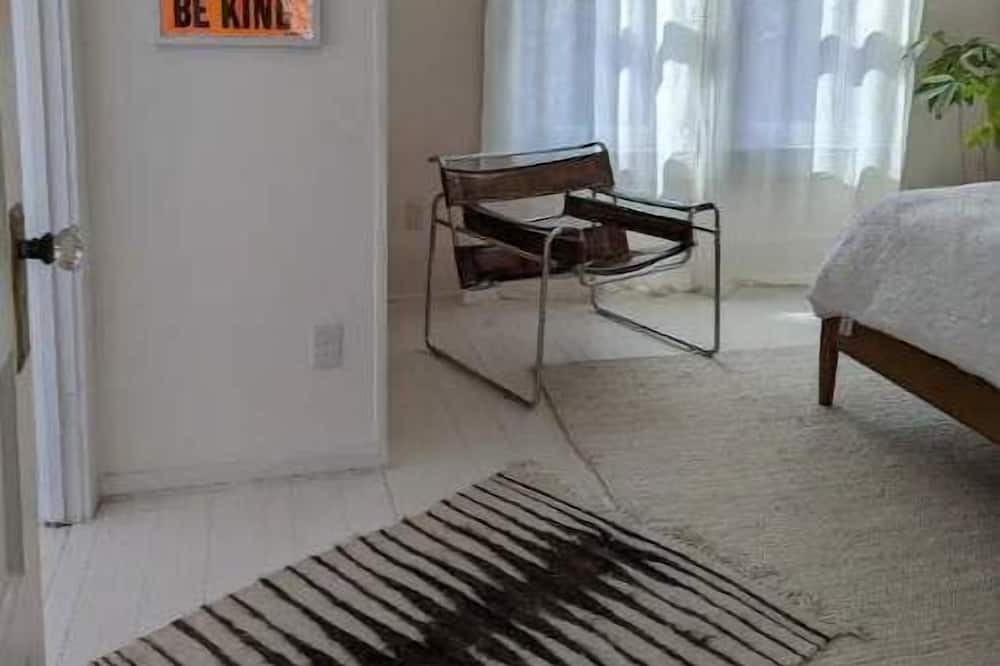 Photo of Bedroom in East End - Valley Street
